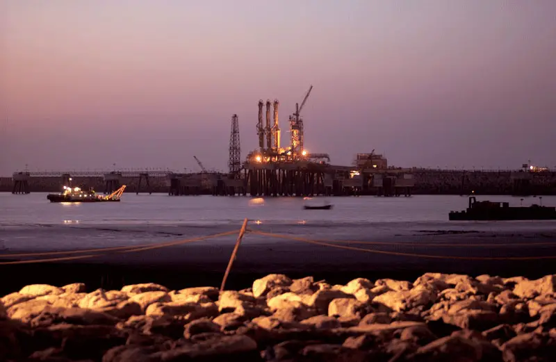 Shell Gas To ACQUIRE Total’s 26% Stake In Hazira LNG And Port 1 Shell Gas to acquire Total’s 26% stake in Hazira LNG and Port