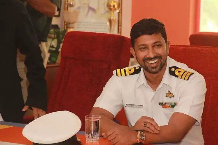 [VIDEO] How the stranded and injured naval officer Abhilash Tomy was rescued from the Indian Ocean