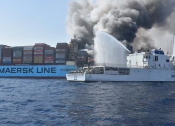 Maersk Honam to Be Shipped to Hyundai Heavy for Rebuilding 7 Maersk Honam to Be Shipped to Hyundai Heavy for Rebuilding 6