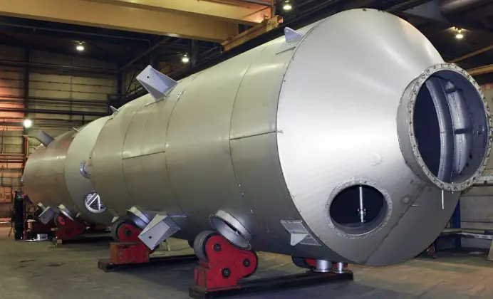 Polaris Opts for Open-Loop Scrubbers 1 Polaris Opts for Open-Loop Scrubbers 1