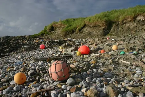 Meaning Of Flotsam And Jetsam In Shipping 2 Flotsam on a beach