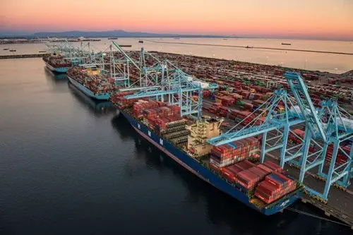 A.P. Moller – Maersk Reports A Significant Hike In Earnings And Strong Cash Flow In Q1 1 A.P. Moller – Maersk Reports A Significant Hike In Earnings And Strong Cash Flow In Q1 1