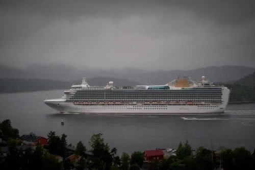 Research Shows Cruise Ships Poisoning City Air With Sulphur More Than Cars