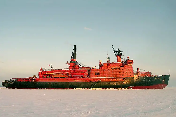 How Does An Icebreaker Ship Work? 3 Russian Nuclear Icebreaker Arktika