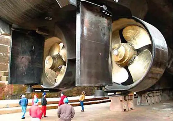 Largest Ship Propellers In The World 13 Nathaniel Palmer Ship Propeller