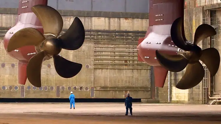 Largest Ship Propellers In The World For 21