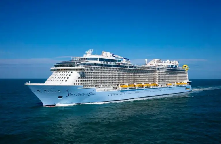 Royal Caribbean Spectrum Of The Seas Becomes The Biggest Cruise Ship To Visit Ports Of Russia