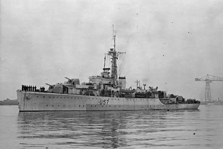 Top 10 Historic Ships 13 The Black Swan