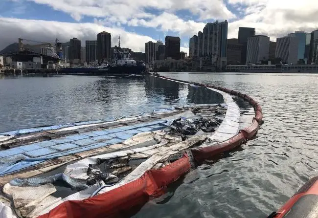 USCG Responds To Oil Discharge In Honolulu 1 USCG Responds To Oil Discharge In Honolulu 1
