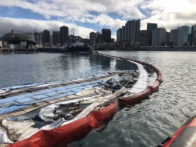 USCG Responds To Oil Discharge In Honolulu 1