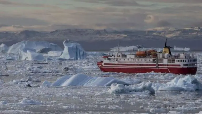 Clean Arctic Alliance Applauds Expedition Cruise Industry Ban On HFO