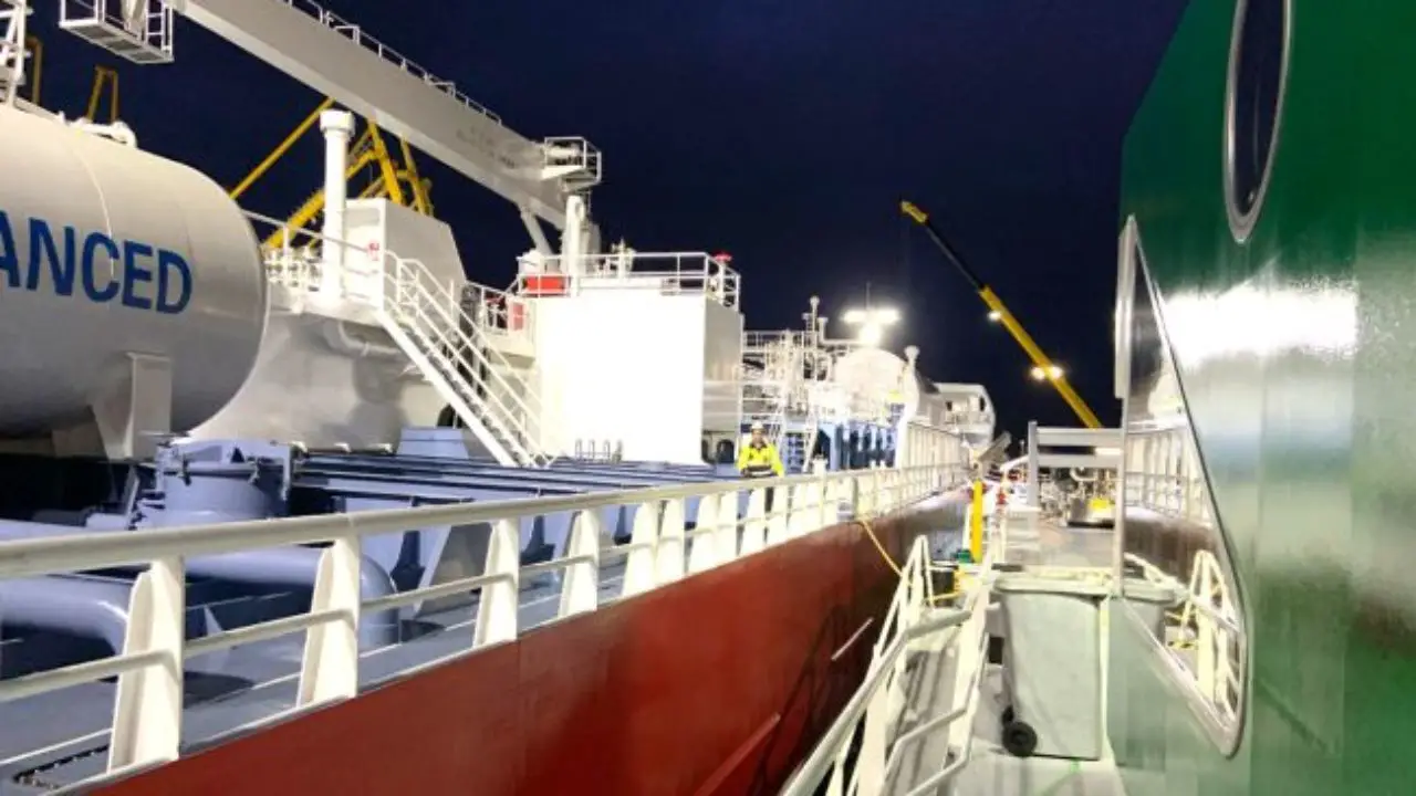 First LNG Bunkering Delivered Concurrent Cargo Operations In Port of Amsterdam 1