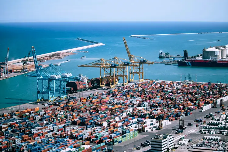 The Need for Resilient Infrastructure in Port and Harbor Engineering 1 The Need for Resilient Infrastructure in Port and Harbor Engineering
